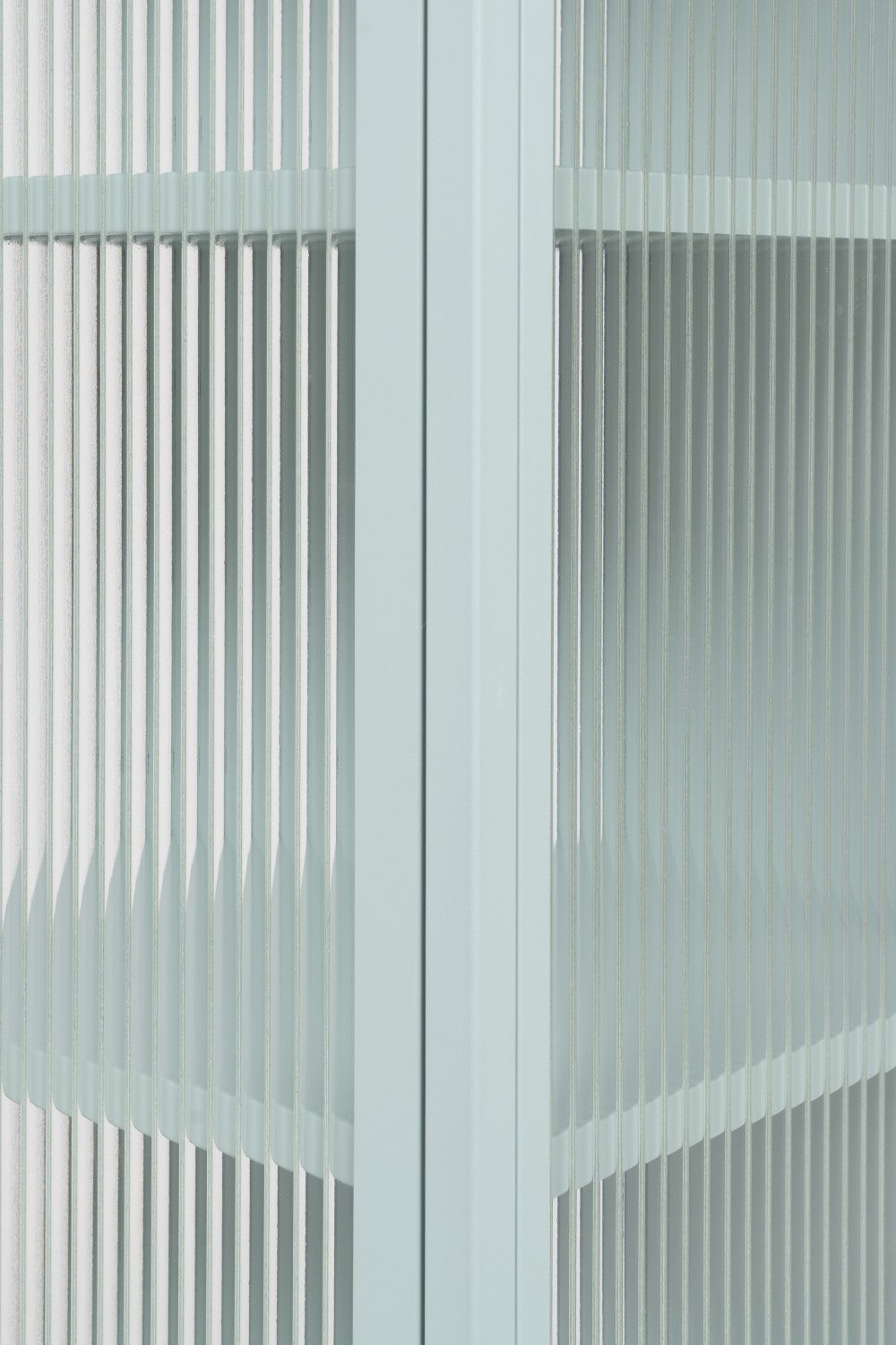 Milton Kommode /Vitrine